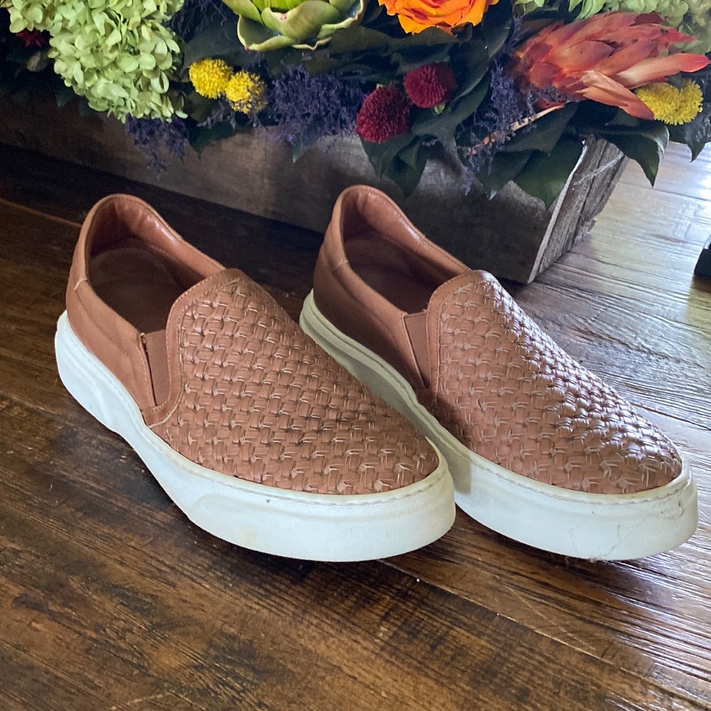 Like New M. Gemi Cerchio Tennis Shoes